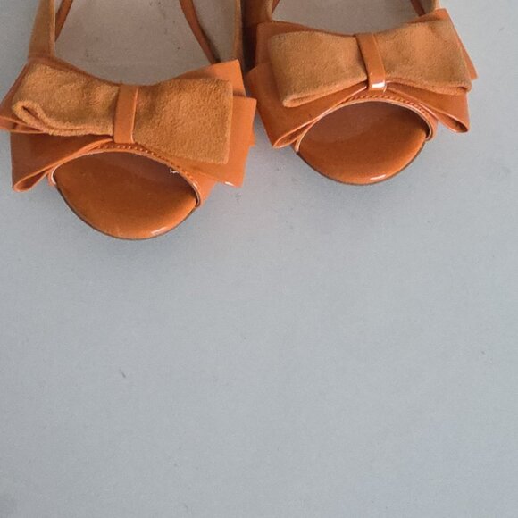 FRANCO SARTO | Open Toe Flats Orange Suede Patent Lather Bow Sz 9M - Picture 2 of 6